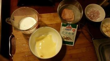 重芝士奶油培根白玉菇意面的做法图解3