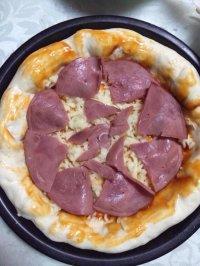 8寸芝心火腿披萨的做法图解3