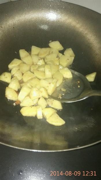 土豆炒肉的做法步骤8
