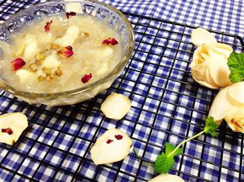早餐-银耳绿豆百合汤&自制酸奶&椰香紫薯糕&麻薯的做法步骤2