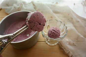 蓝莓酸奶冰淇淋的做法步骤7