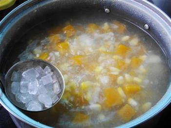 袪湿补气-玉米南瓜百合甜汤的做法图解6