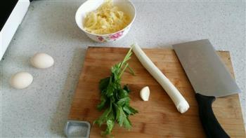 土豆鸡蛋饼的做法步骤2