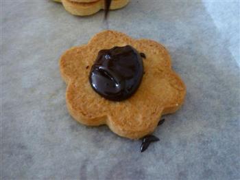 酥松的巧克力夹心饼干的做法步骤5