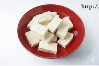 糖醋脆皮豆腐的做法图解1