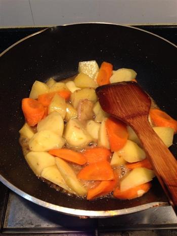 土豆咖喱鸡菜的做法步骤5