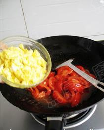 番茄炒鸡蛋的做法步骤9