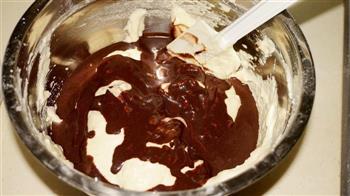 杏仁巧克力海绵蛋糕的做法步骤14