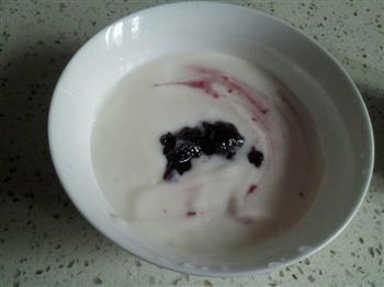 夏日冰凉蓝莓酸奶的做法步骤4