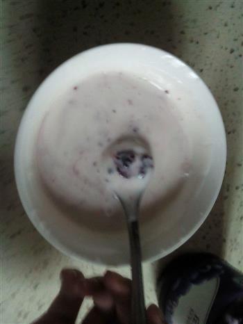 夏日冰凉蓝莓酸奶的做法步骤5