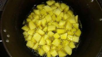 香辣排骨炸土豆的做法步骤5