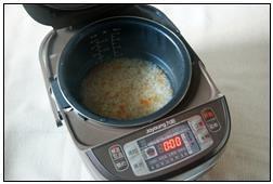 鲔鱼糙米粥的做法图解6