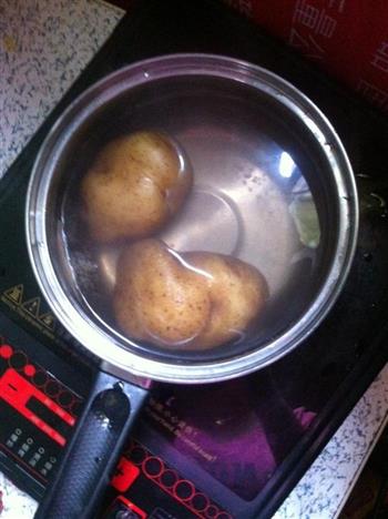 土豆泥盖饭的做法步骤1