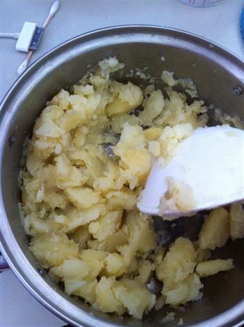 土豆泥盖饭的做法步骤3