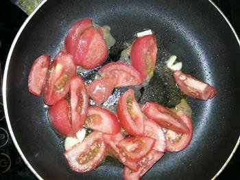 番茄虾皮意面的做法步骤7