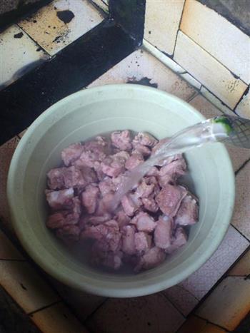 榴莲壳排骨汤的做法步骤4