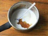 抹茶牛奶糖的做法图解1