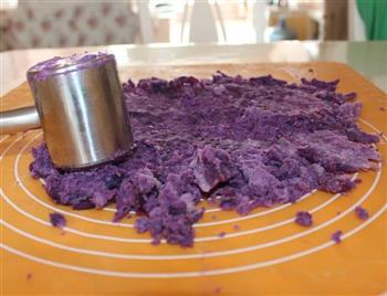 广式月饼-紫薯月饼的做法步骤3