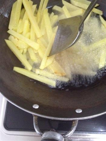 薯条油炸技巧的做法步骤3
