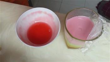 彩色布丁和牛奶焦糖布丁的做法步骤3