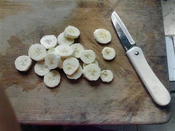 拔丝香蕉的做法步骤2