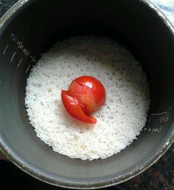 整个番茄饭的做法步骤1
