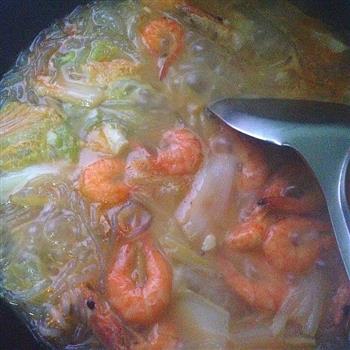 白菜鲜虾炖粉条的做法步骤6