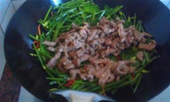 韭苔炒牛肉的做法步骤10
