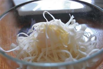 酥皮鹌鹑蛋配鱼子酱的做法步骤6
