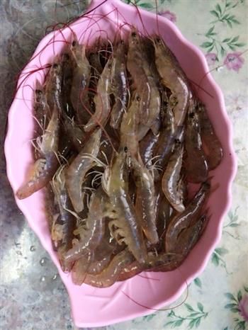 红烧基围虾的做法步骤1