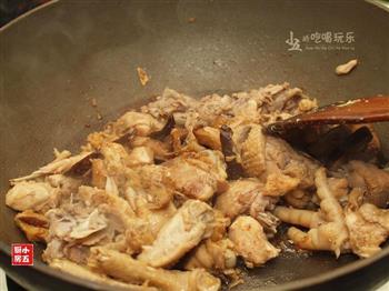 香菇焖鸡-将食材的美味发挥得淋漓尽致的做法步骤12