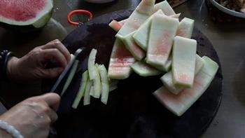 西瓜皮泡菜的做法图解3