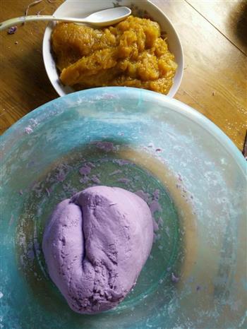 紫薯南瓜饼的做法步骤2