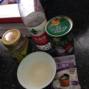 牛奶椰汁桂花糕的做法步骤1