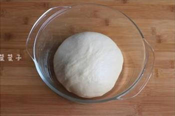酸奶乳酪面包的做法步骤2