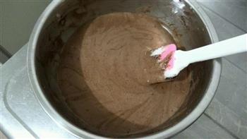 彩糖巧克力戚风蛋糕卷的做法步骤12