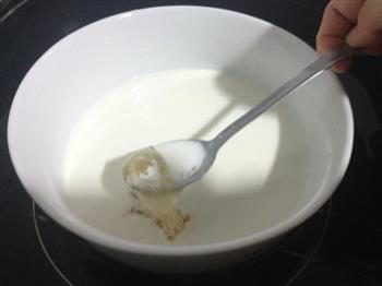 85度c椰丝牛奶小方块的做法步骤4