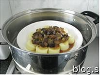 葱烧海参蒸豆腐的做法步骤5