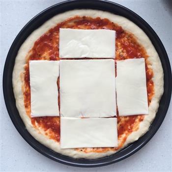 自制足料海陆至尊披萨9寸的做法图解6