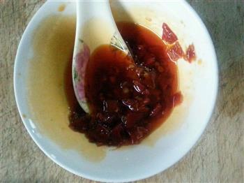 剁椒金针菇蒸水晶饺的做法步骤3