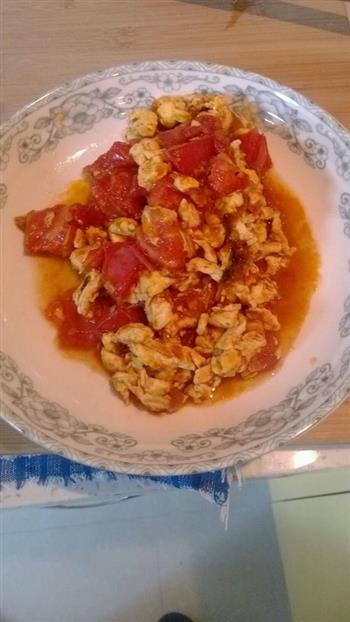 西红柿鸡蛋汤面的做法步骤1