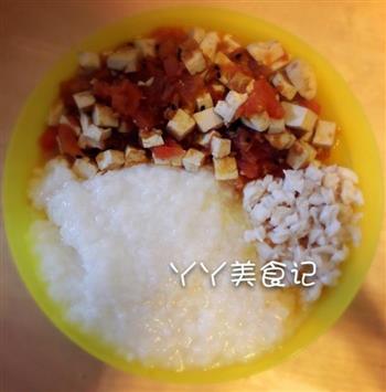 稀饭配番茄烩豆腐+清蒸鲈鱼的做法图解2