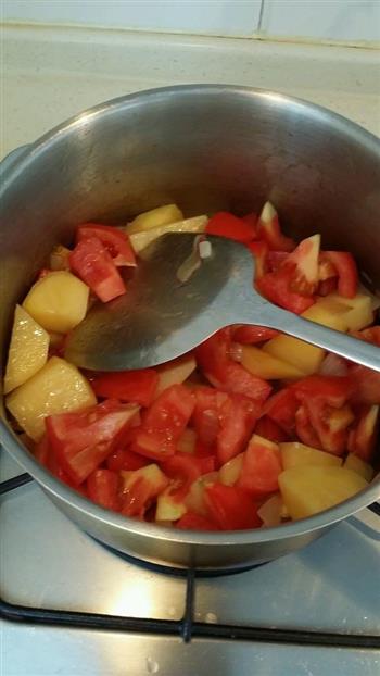 番茄土豆烧牛肉的做法图解5