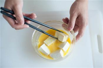 招牌酱淋黄金豆腐的做法步骤2