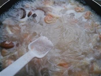 鲜虾云吞米粉汤的做法图解8