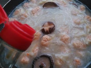 鲜虾云吞米粉汤的做法图解9