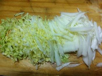 猪肉白菜水饺的做法步骤2