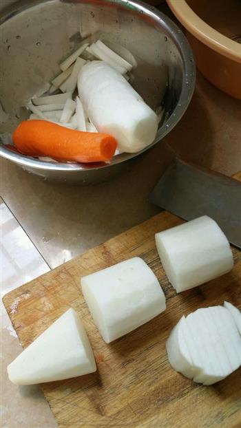 酸甜微辣萝卜条的做法步骤1