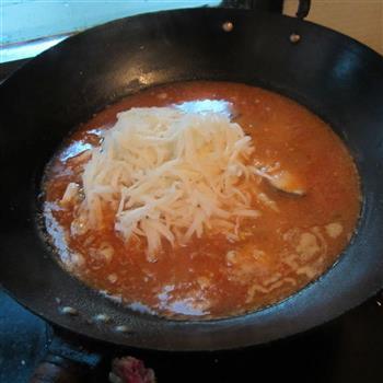 麻辣萝卜丝鱼汤的做法步骤10