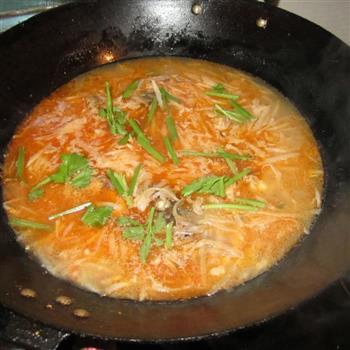 麻辣萝卜丝鱼汤的做法步骤12